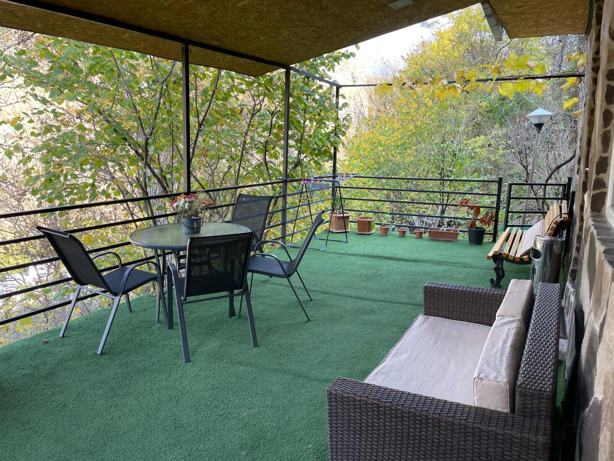 Borjomi Veranda Ngoại thất bức ảnh